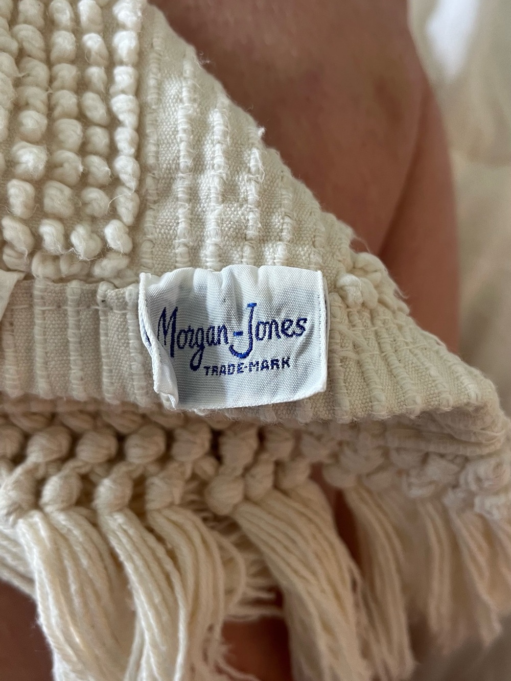 Morgan-Jones Minuet Cotton Chenille Twin/Full Bedspread Size 70” x 105” in Ivory - Picture 10 of 10